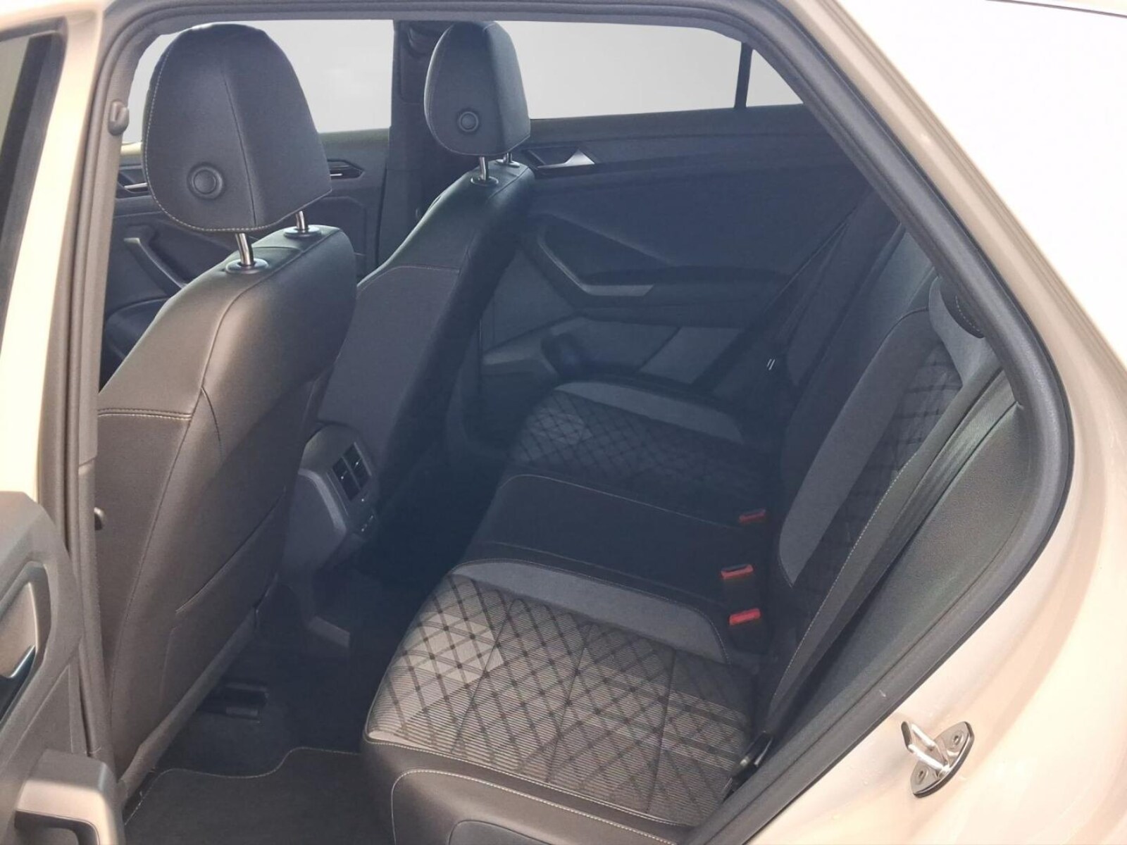 Volkswagen T-Roc – Bild 17