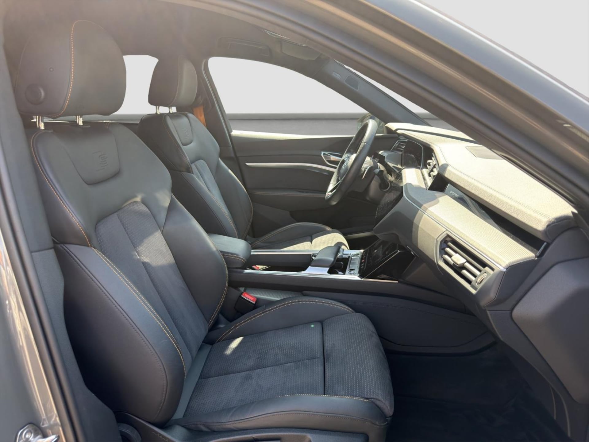 Audi e-tron Sportback S line