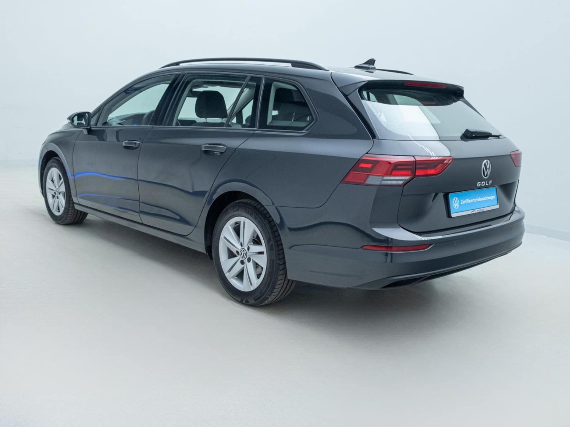 Volkswagen Golf Variant Life