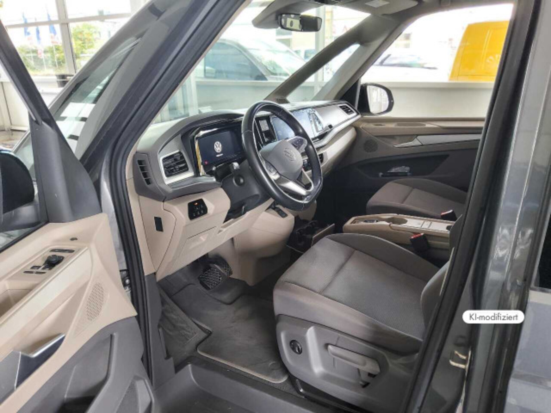 Volkswagen Multivan Basis-Modell