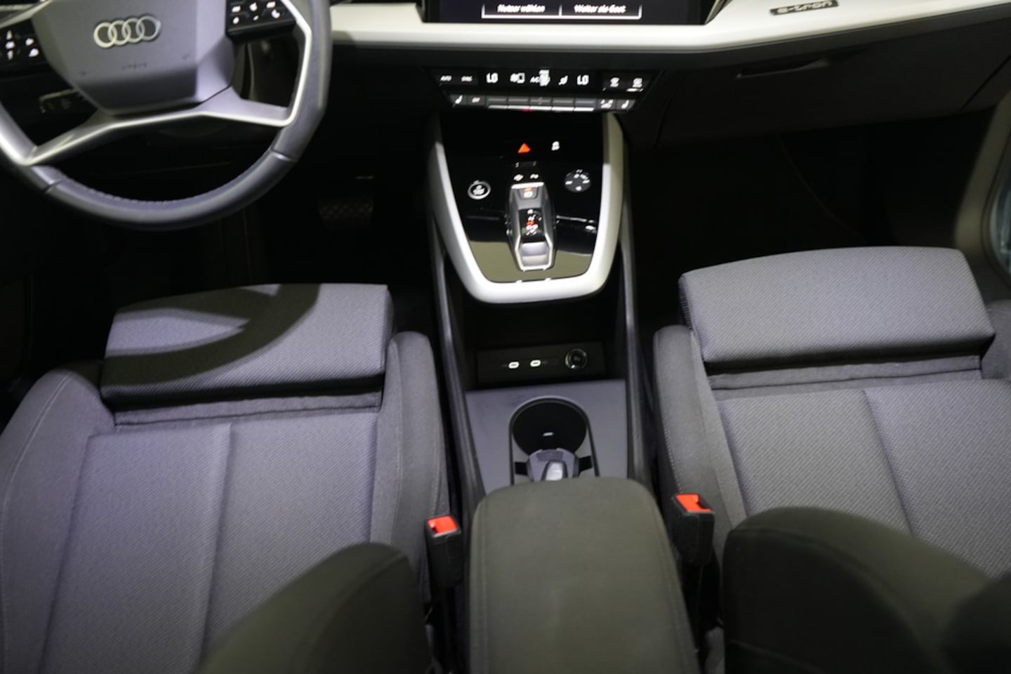 Bild über Audi Q4 e-tron 35 e-tron - für weitere Informationen kontaktieren Sie den Audi Partner