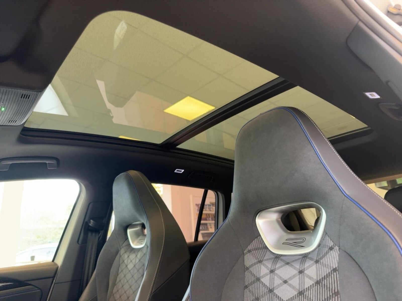 Volkswagen Tiguan – Bild 16