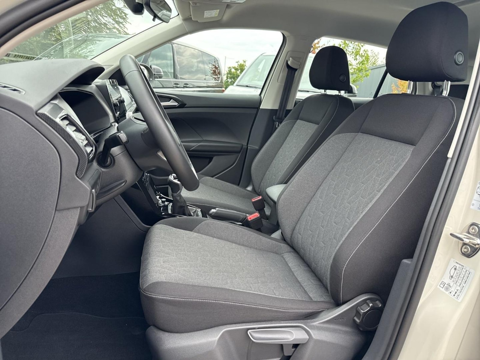 Volkswagen T-Cross – Bild 12