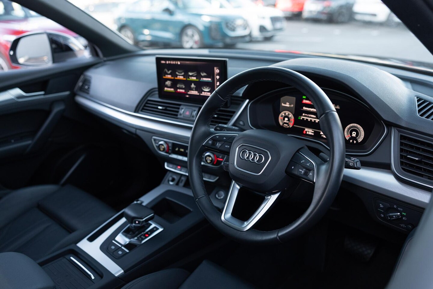 Image about Audi Q5 Sport 40 TDI quattro S tronic