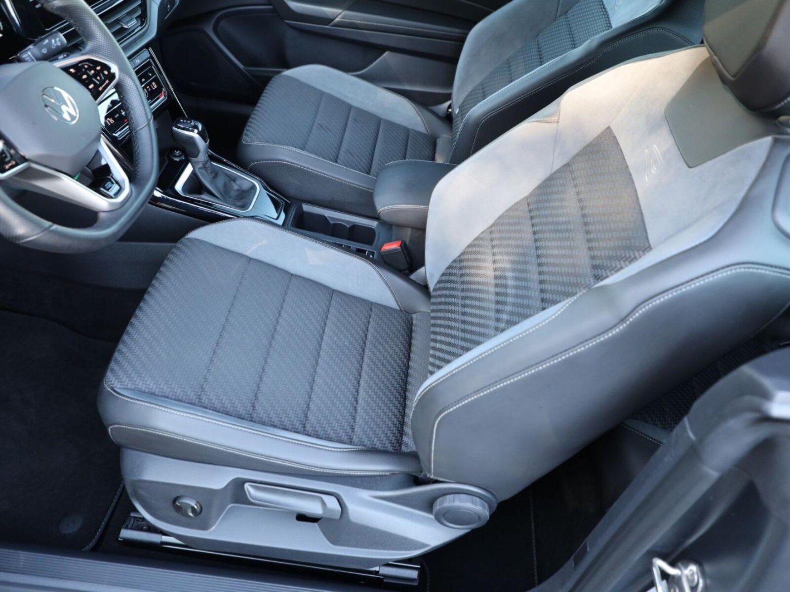 Volkswagen T-Roc Cabriolet – Bild 13