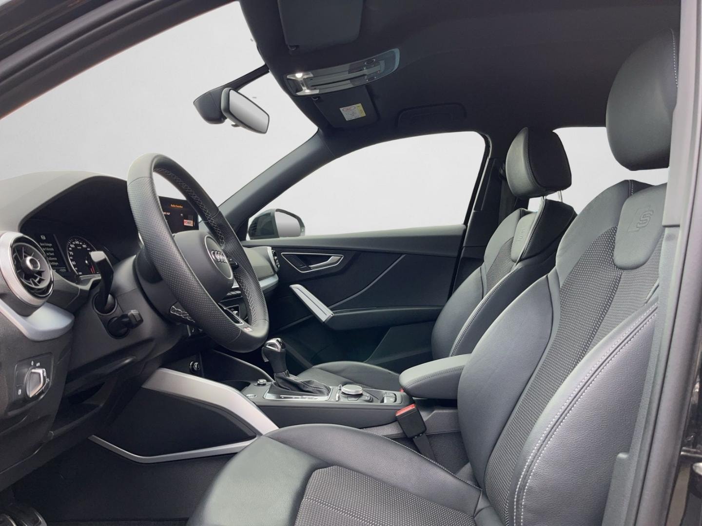 Bild über Audi Q2 advanced 35 TFSI S tronic - für weitere Informationen kontaktieren Sie den Audi Partner