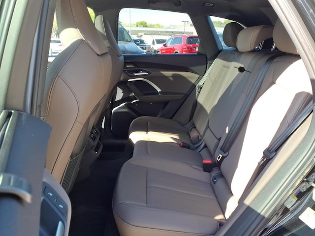 2025 Audi Q5 Premium Plus - Photo 13