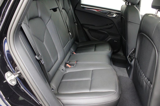 2025 Porsche Macan Base - Photo 27