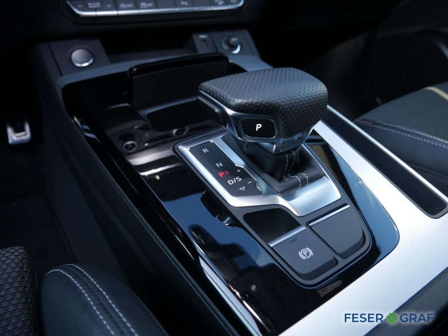 Bild über Audi Q5 40 TFSI quattro S tronic - für weitere Informationen kontaktieren Sie den Audi Partner