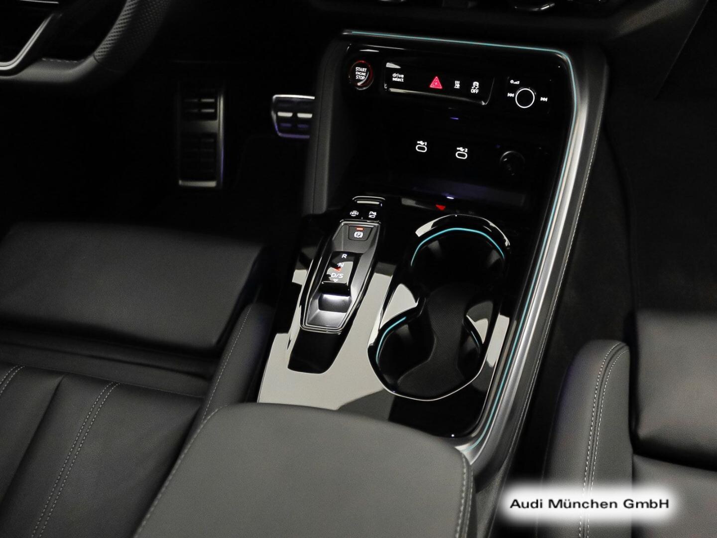 Bild über Audi Q5 Sportback TDI quattro 150 kW S tronic - für weitere Informationen kontaktieren Sie den Audi Partner
