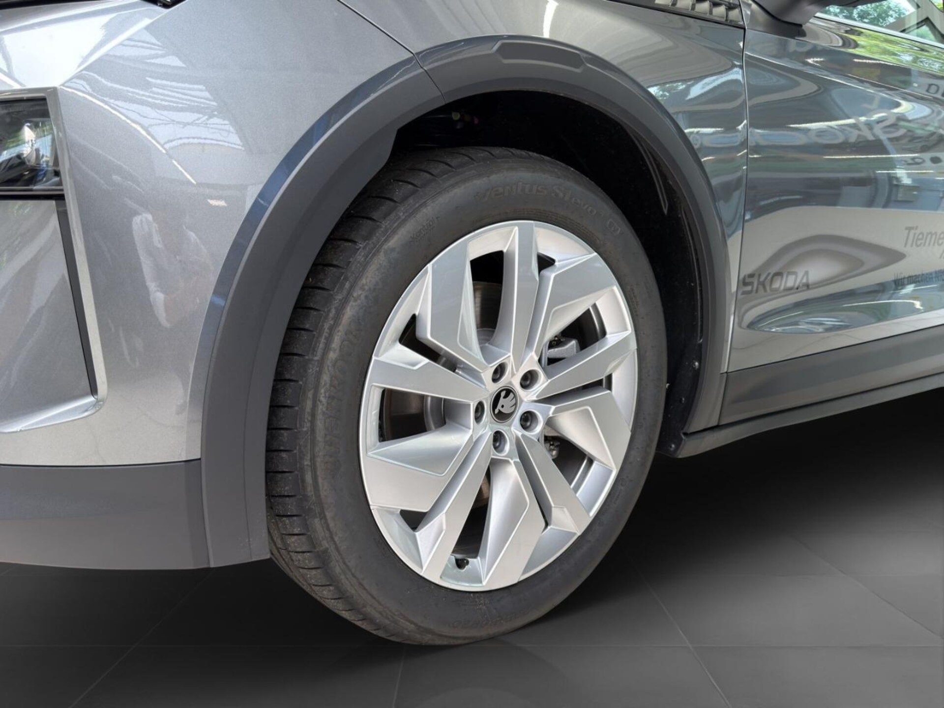 Skoda Elroq 85x
