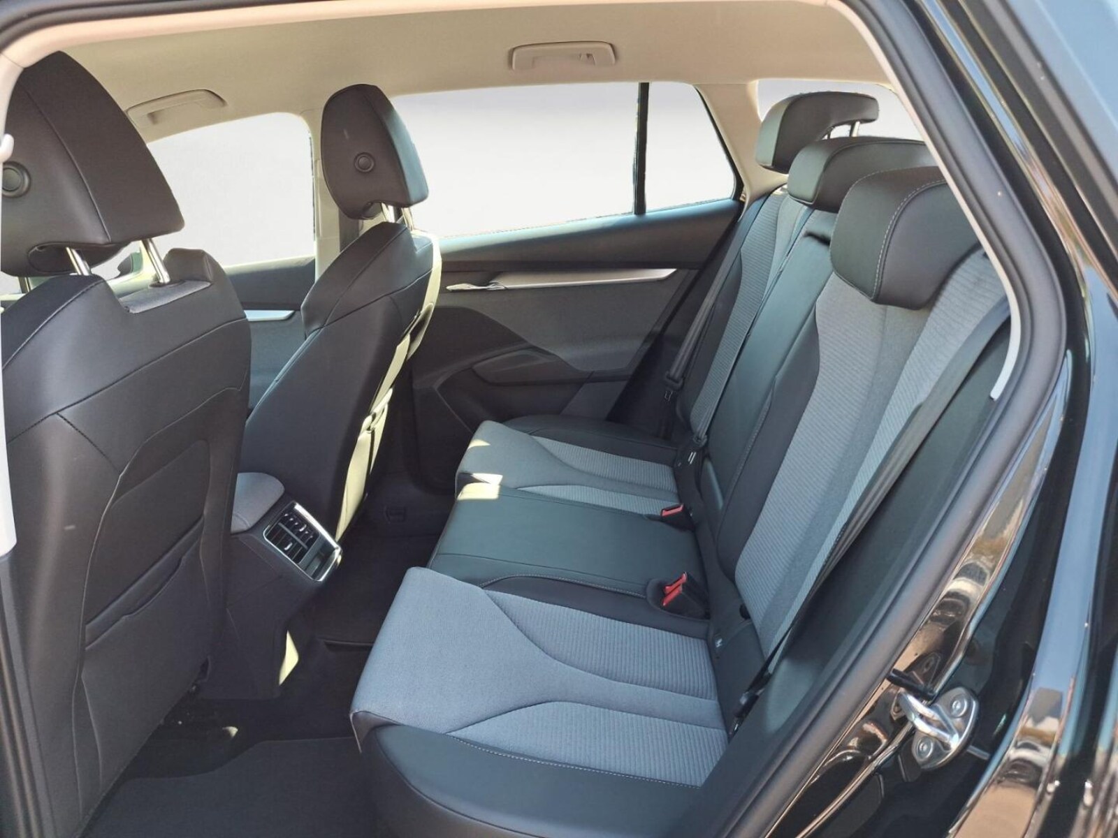 Škoda Enyaq – Bild 14