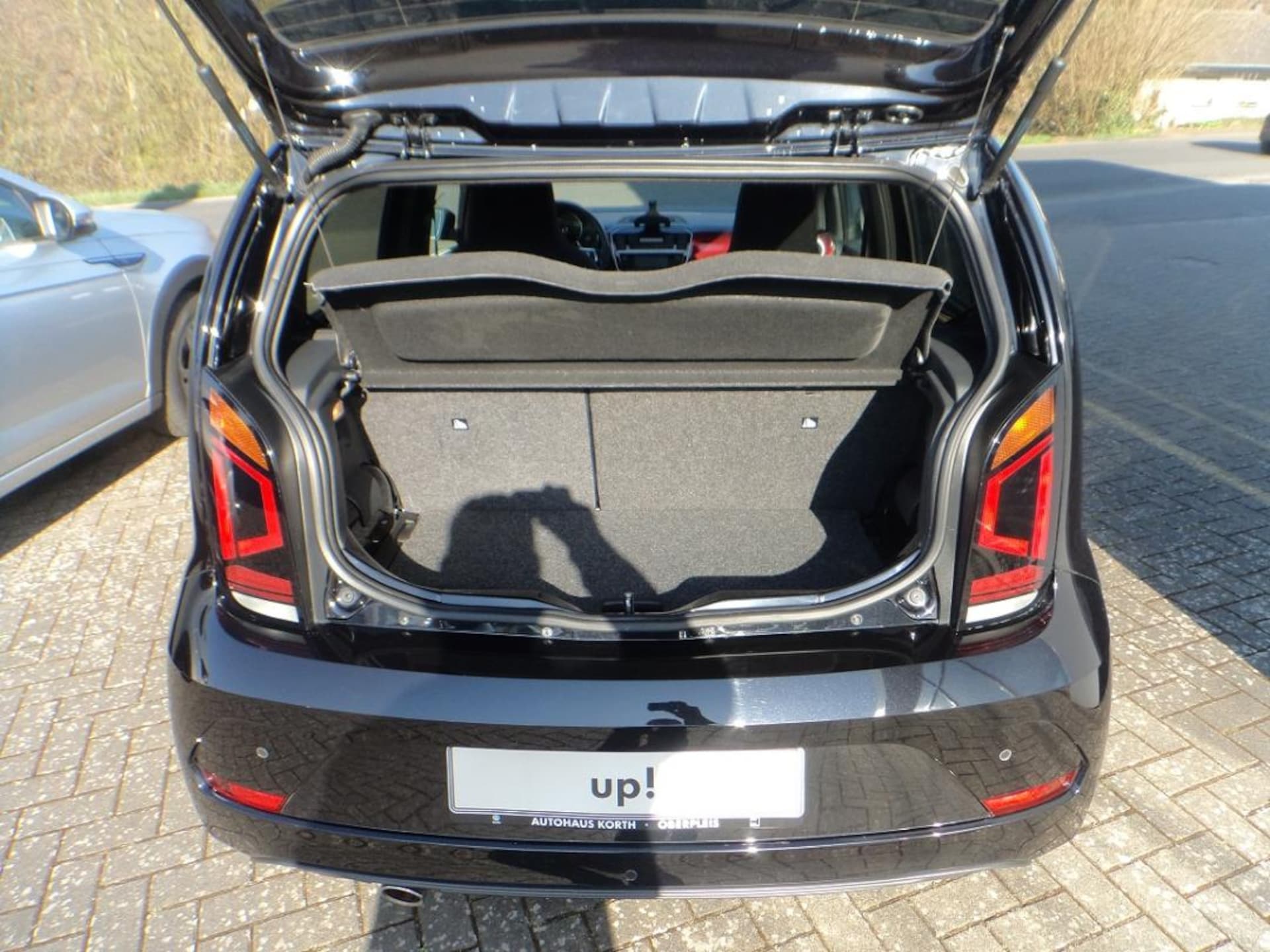 Volkswagen up! GTI