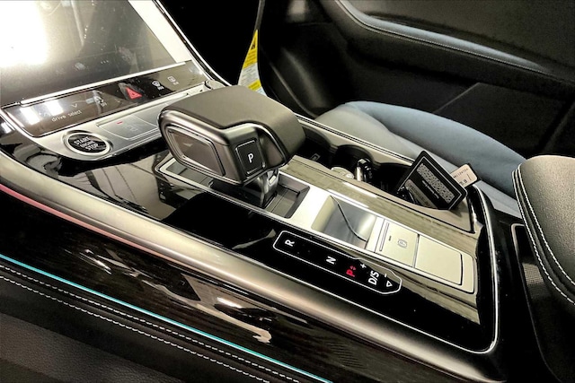 2026 Audi Q8 Premium Plus - Photo 7