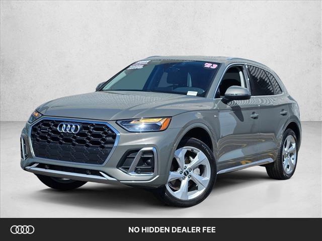 2023 Audi Q5 45 Premium Plus's photo