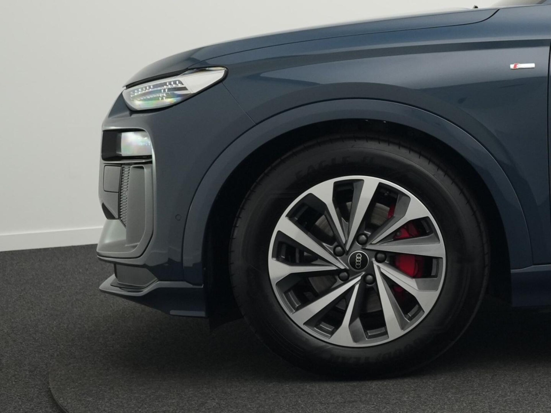 Audi Q6 SUV e-tron