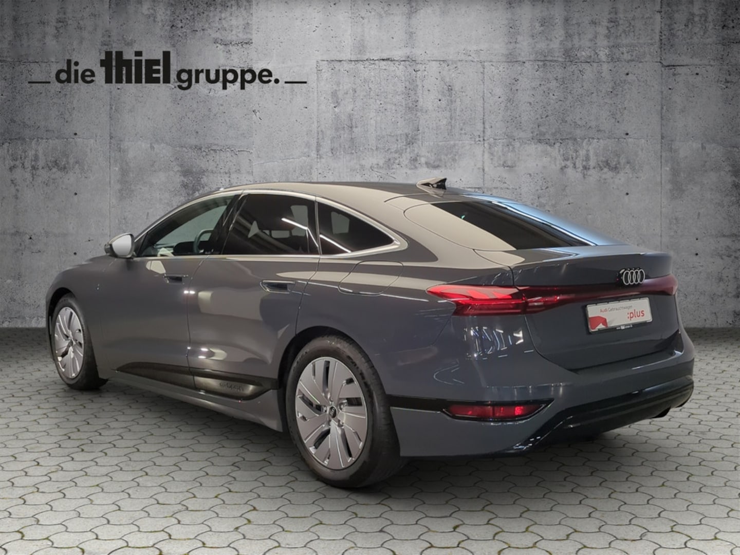 Bild über Audi A6 Sportback e-tron e-tron quattro - für weitere Informationen kontaktieren Sie den Audi Partner