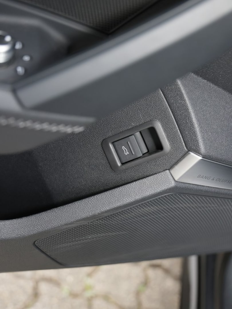 Bild über Audi S3 Limousine TFSI quattro S tronic - für weitere Informationen kontaktieren Sie den Audi Partner