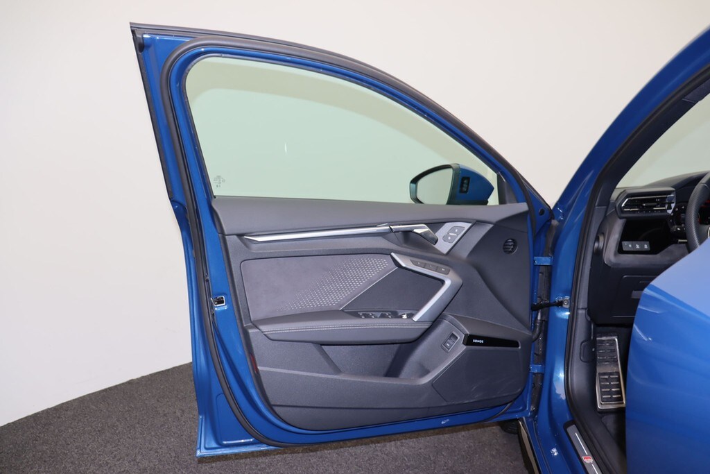 Image about Audi S3 Limousine TFSI quattro S tronic