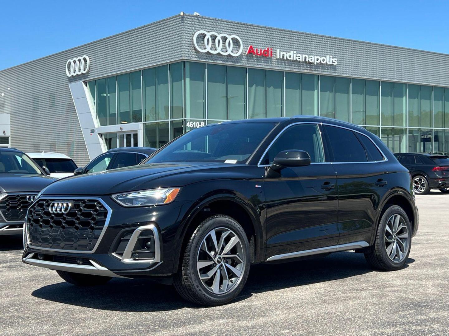 2023 Audi Q5 45 Premium's photo