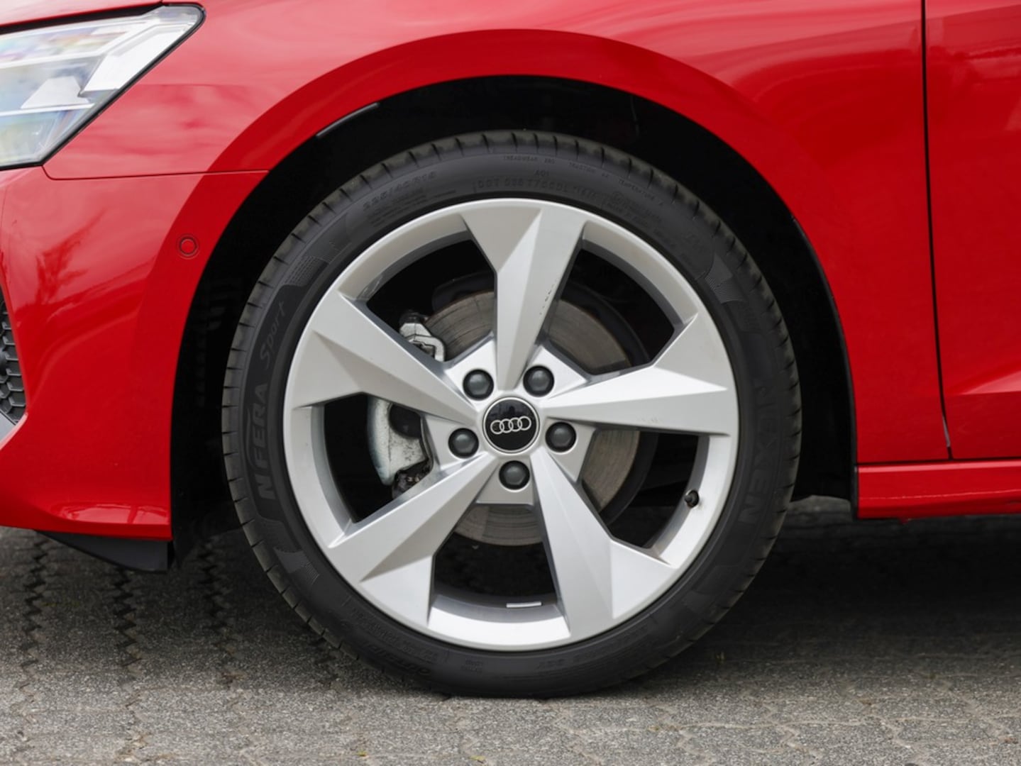 Bild über Audi A3 Limousine advanced 30 TFSI Schaltgetriebe - für weitere Informationen kontaktieren Sie den Audi Partner
