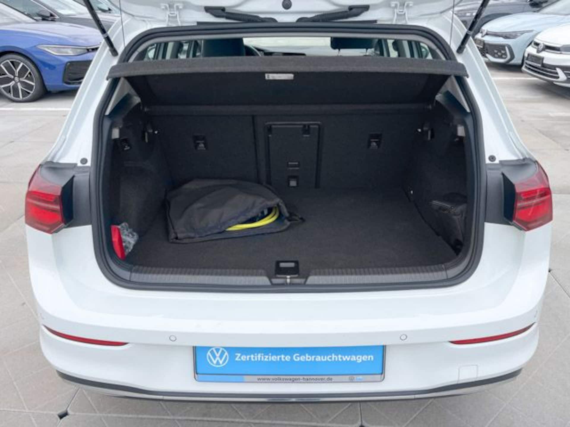 Volkswagen Golf Style