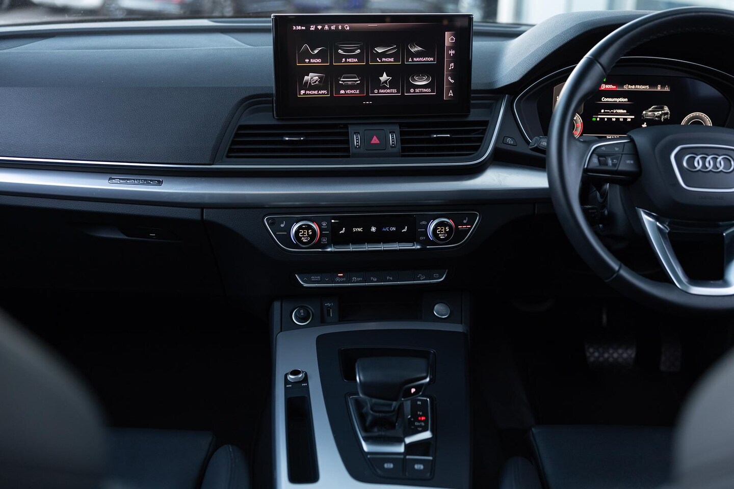 Image about Audi Q5 Sport 40 TDI quattro S tronic