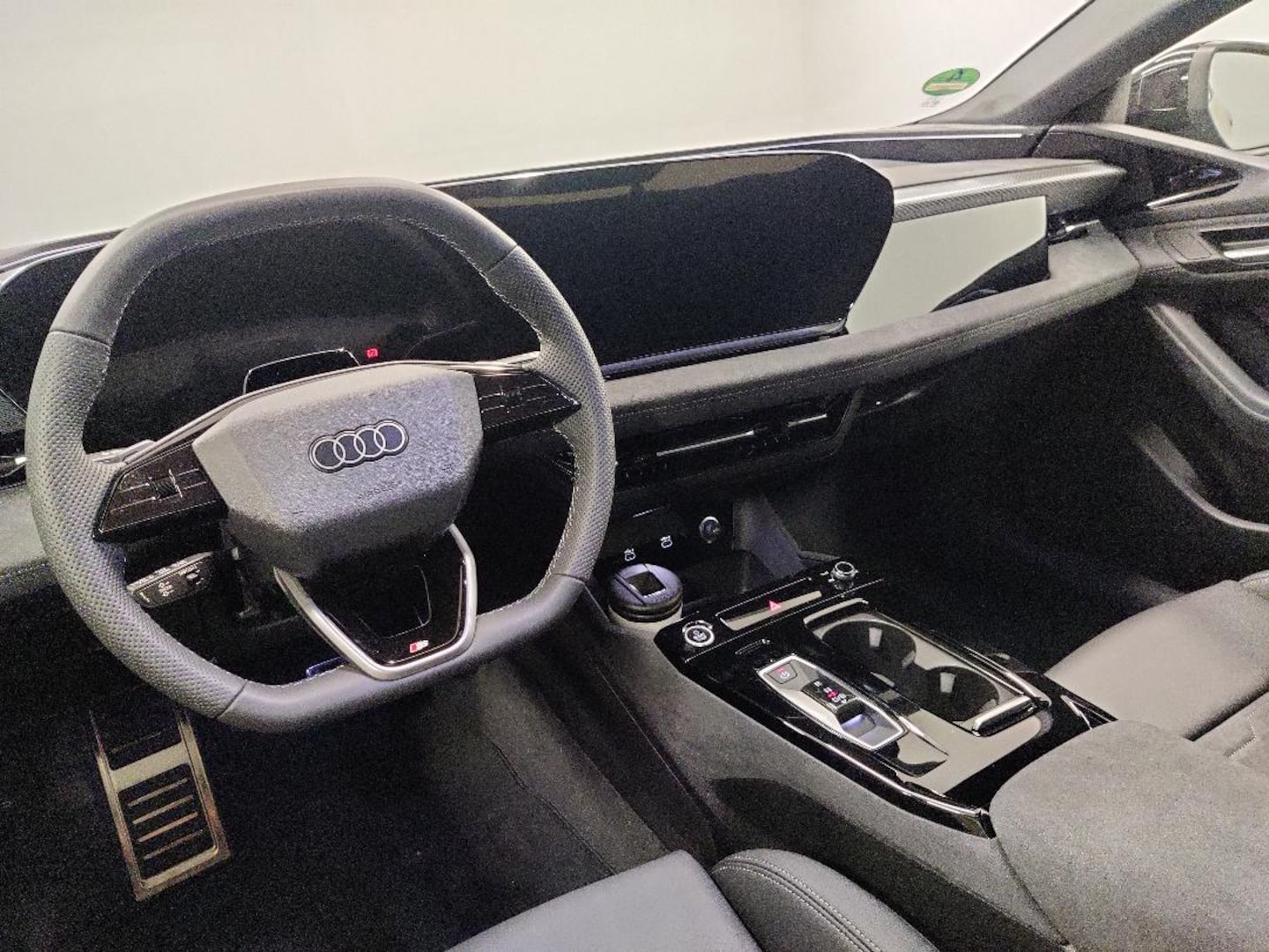 Bild über Audi A6 Avant e-tron S line business e-tron quattro 315 kW - für weitere Informationen kontaktieren Sie den Audi Partner