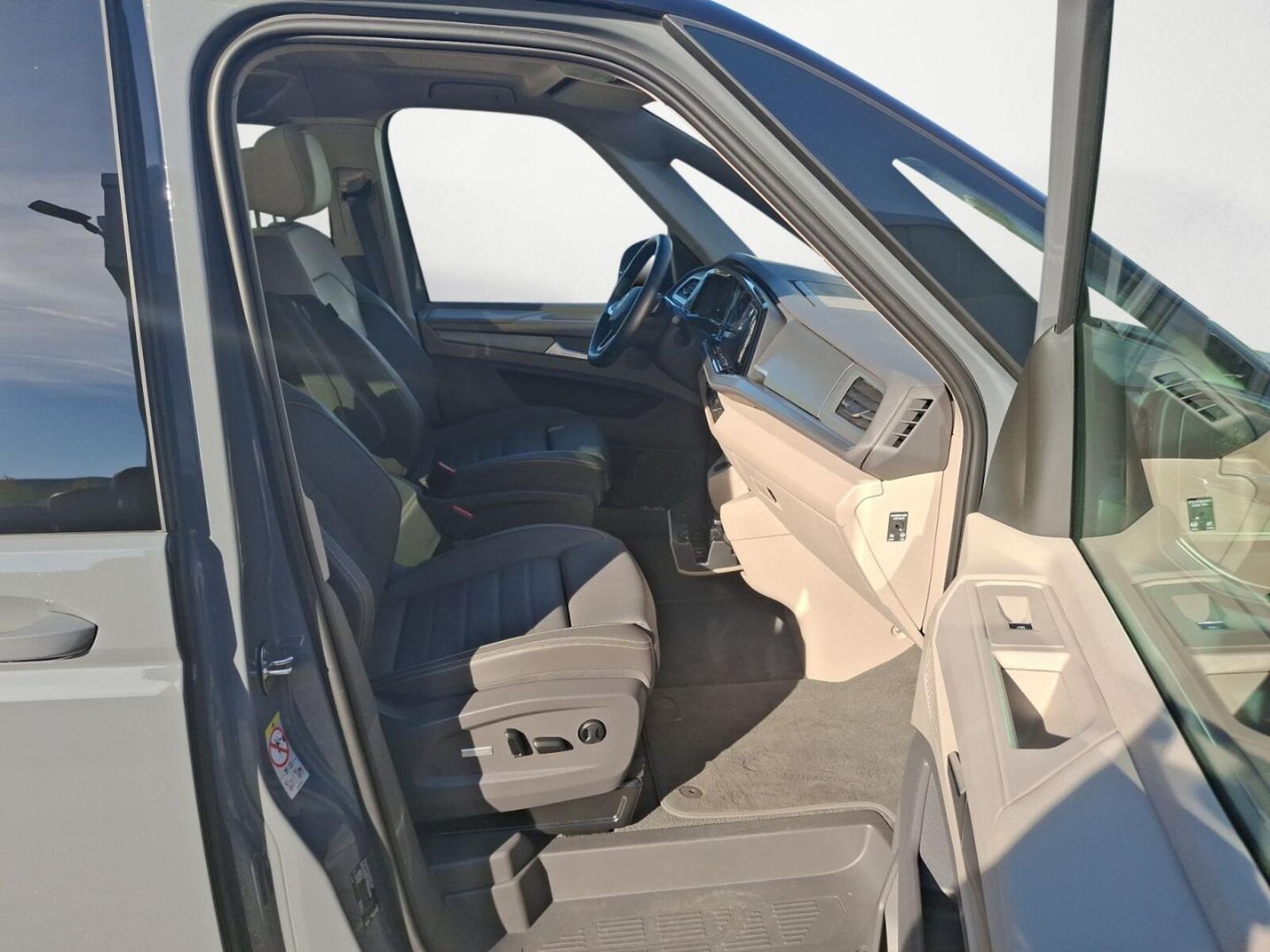 Volkswagen Multivan Langversion – Bild 12