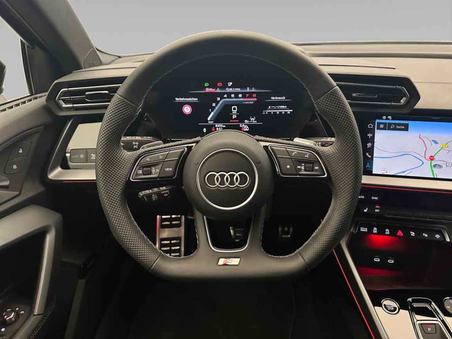 Bild über Audi A3 Sportback TFSI quattro S tronic - für weitere Informationen kontaktieren Sie den Audi Partner