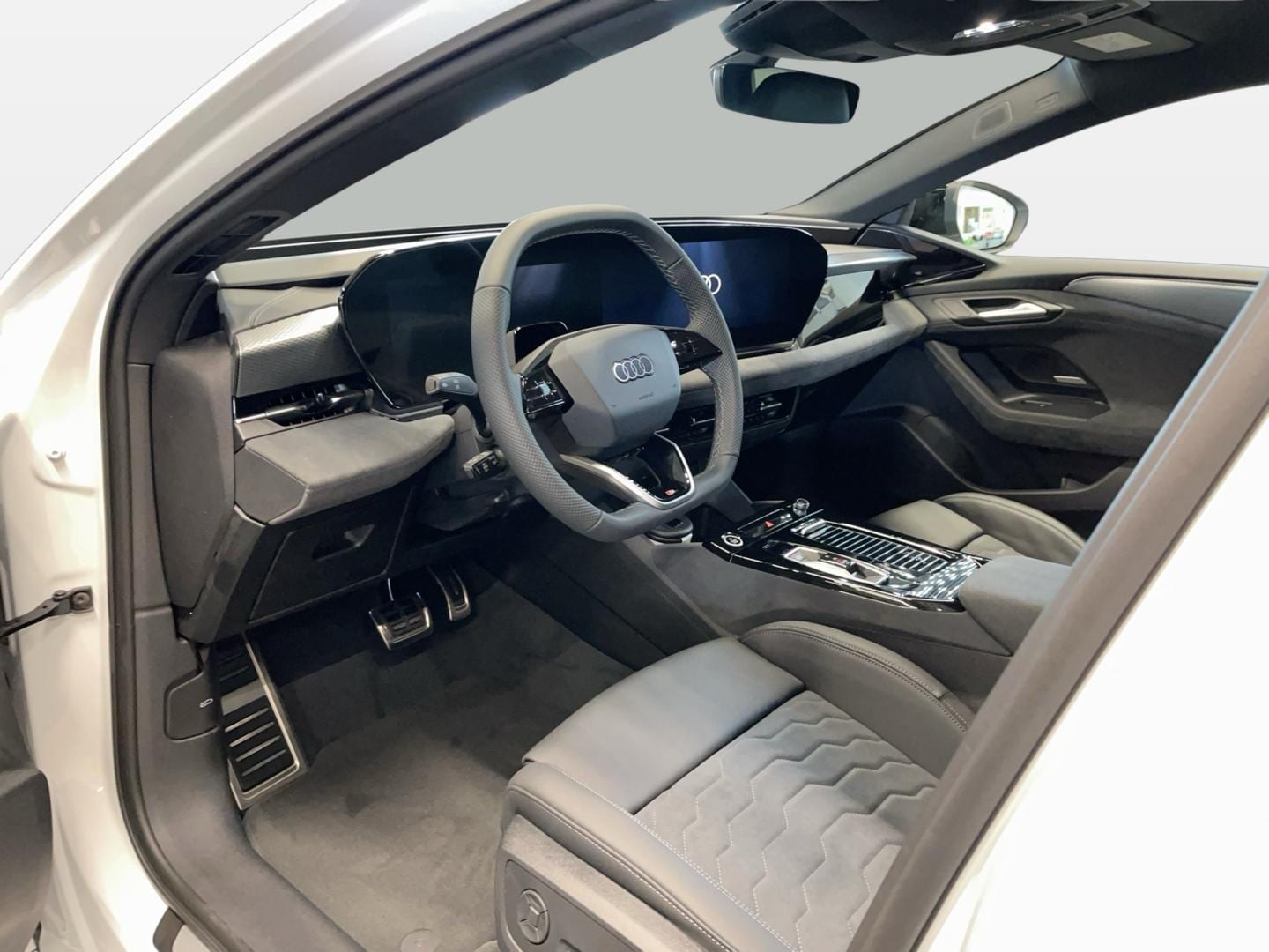 Bild über Audi A6 Avant e-tron S line business e-tron performance 270 kW - für weitere Informationen kontaktieren Sie den Audi Partner