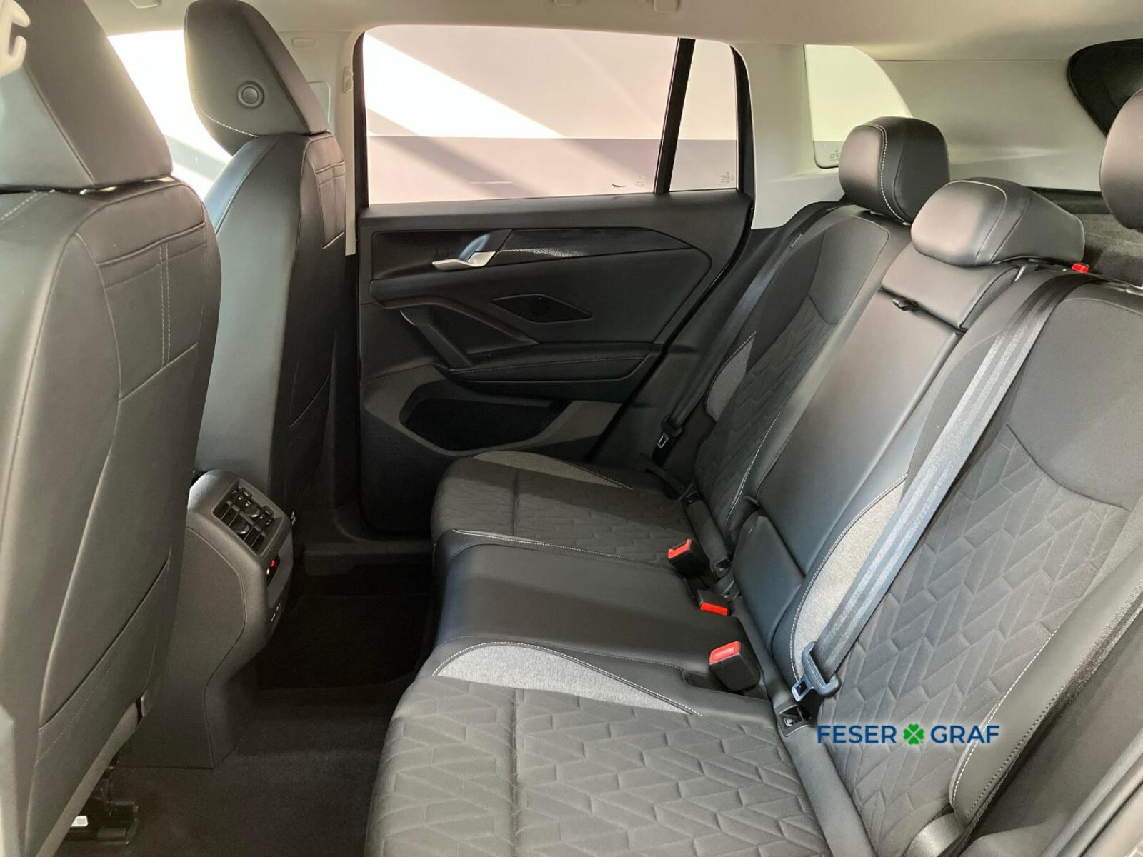 Volkswagen Tiguan – Bild 10