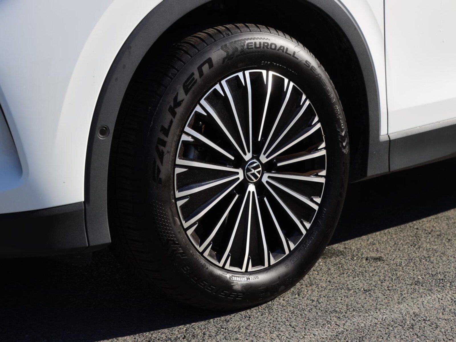 Volkswagen Tiguan – Bild 10