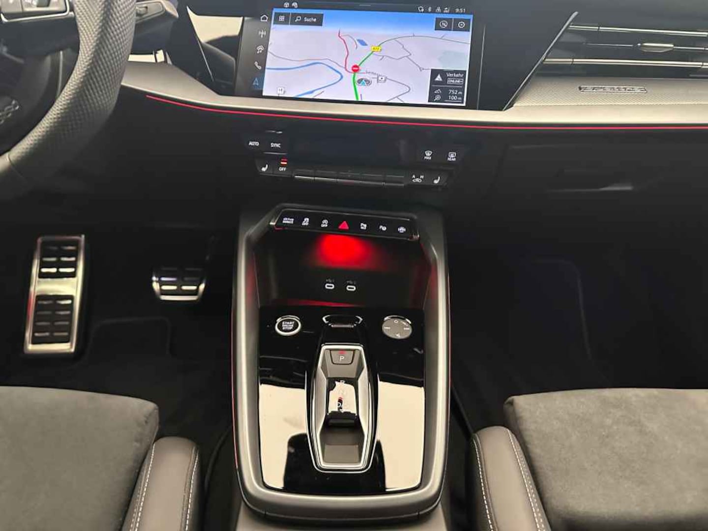 Bild über Audi A3 Sportback TFSI quattro S tronic - für weitere Informationen kontaktieren Sie den Audi Partner
