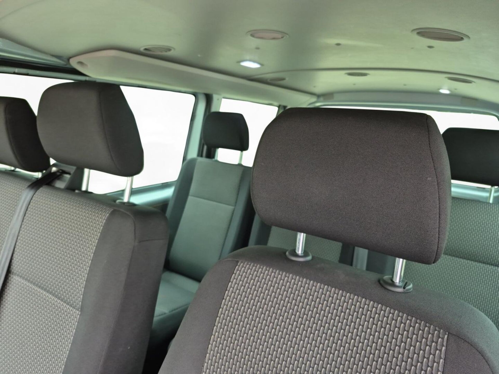 Volkswagen T6.1 Transporter Kombi kurzer Radstand