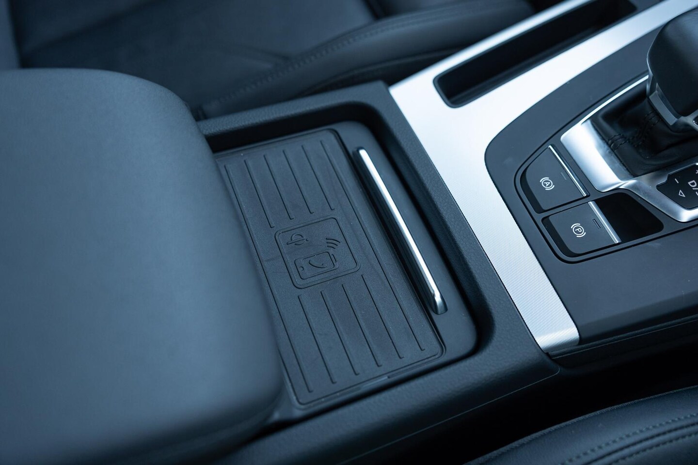 Image about Audi Q5 Sport 40 TDI quattro S tronic