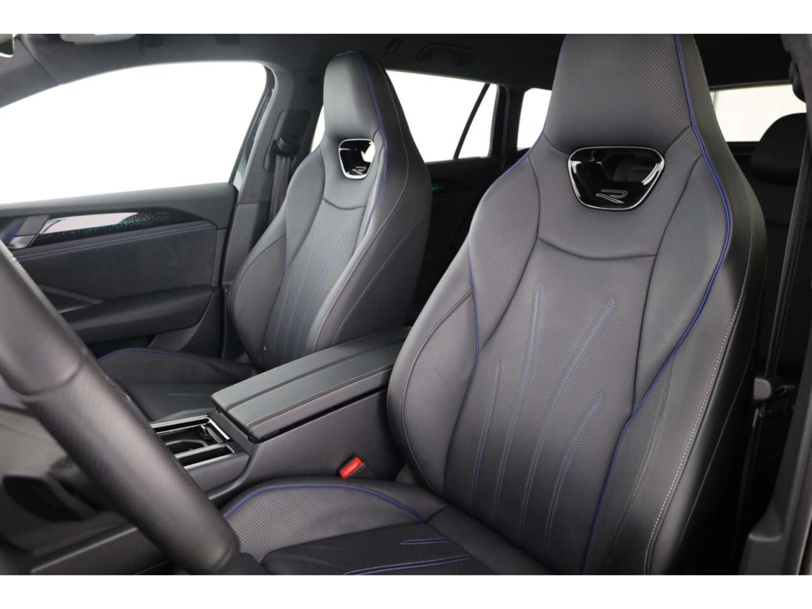 Volkswagen Passat – Bild 10