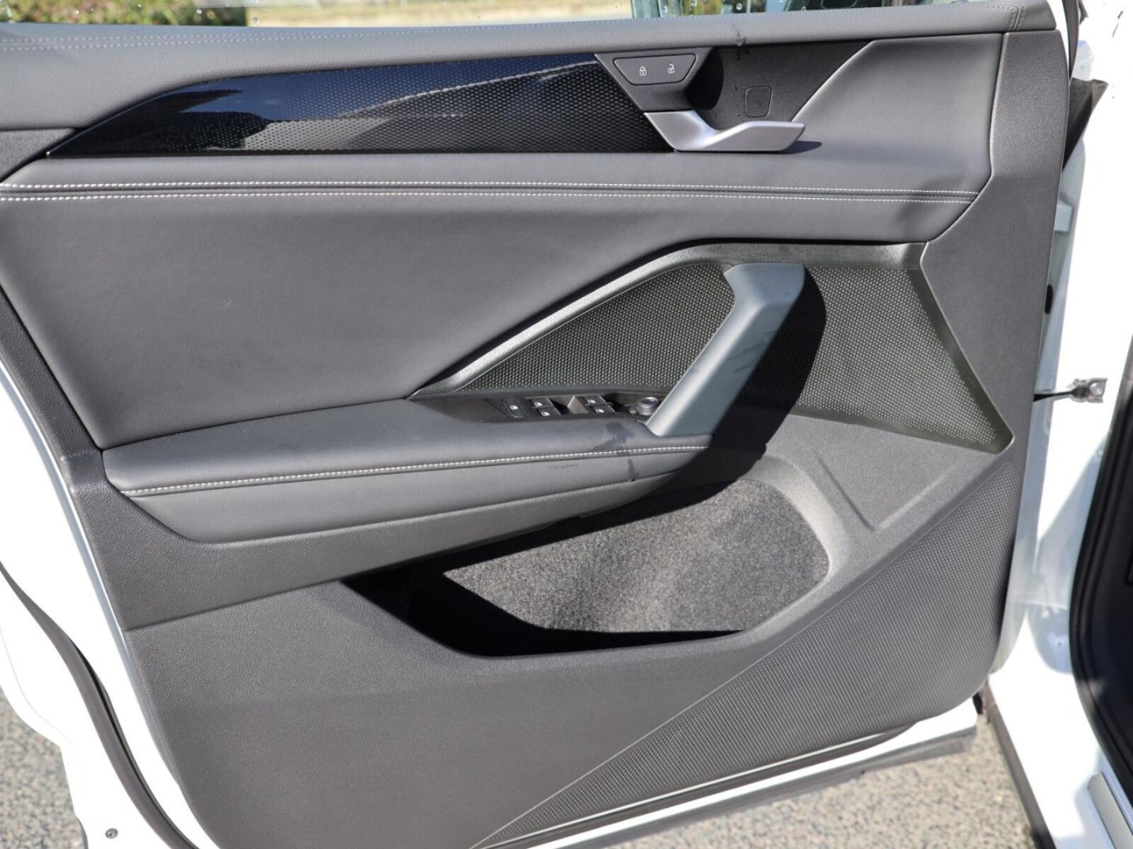 Volkswagen Tiguan – Bild 11