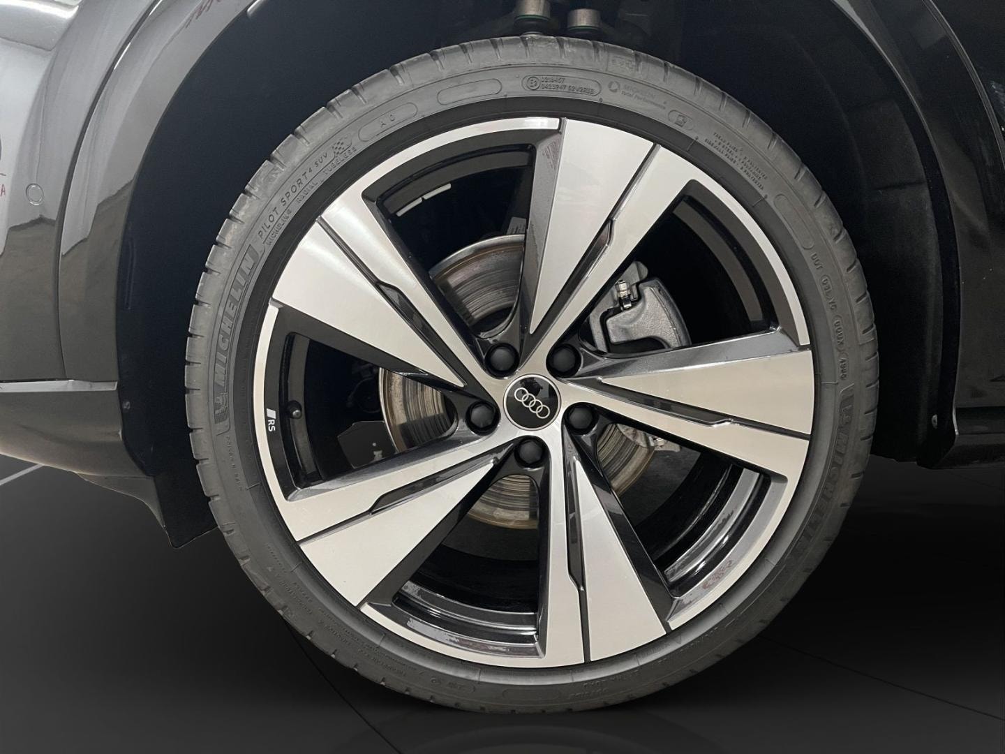 Bild über Audi Q5 SUV TFSI quattro 150 kW S tronic - für weitere Informationen kontaktieren Sie den Audi Partner