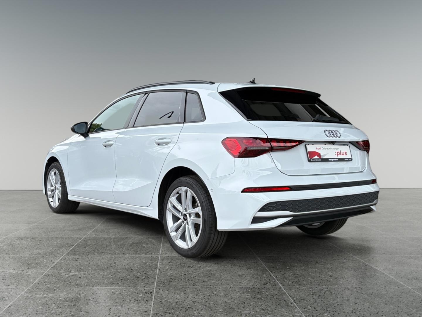Bild über Audi A3 Sportback TDI Schaltgetriebe - für weitere Informationen kontaktieren Sie den Audi Partner