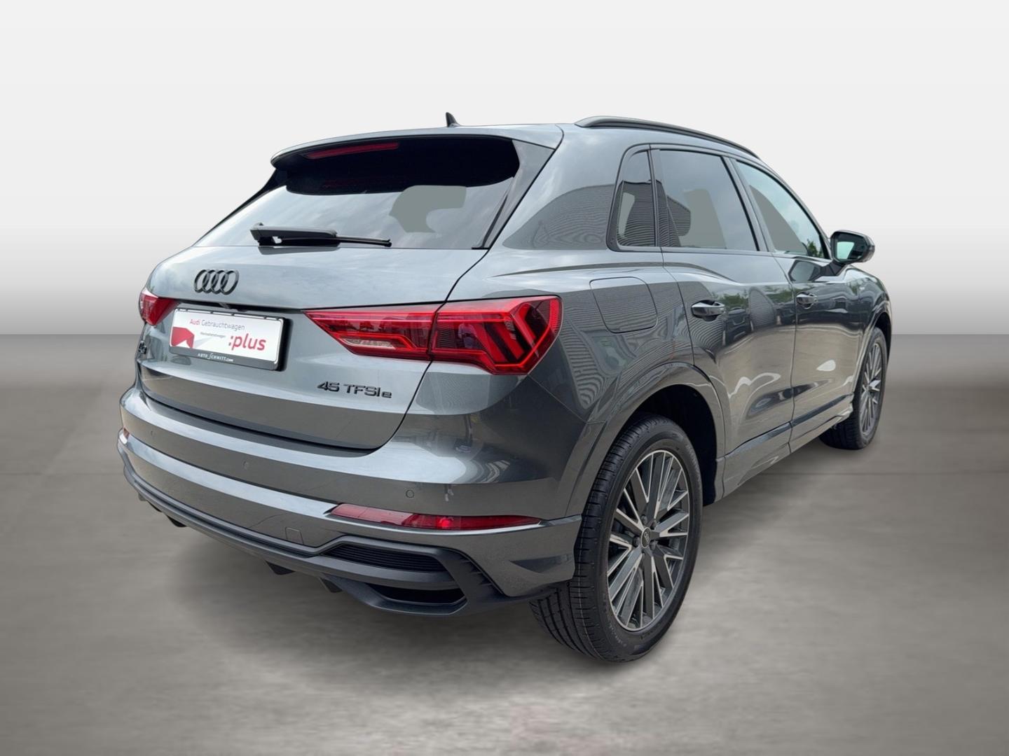 Image about Audi Q3 TFSI e S line 45 TFSI e S tronic