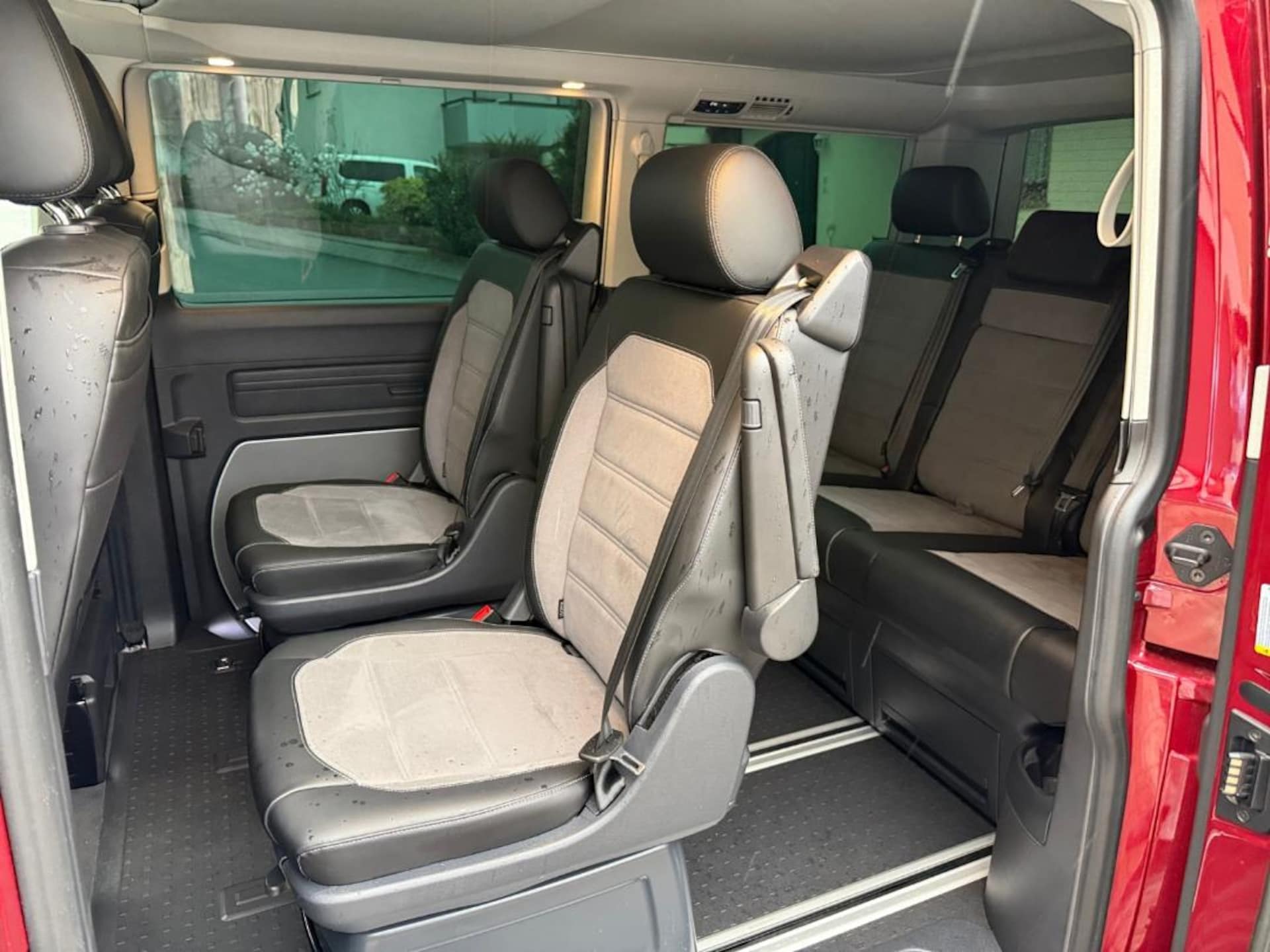 Volkswagen T6.1 California Beach