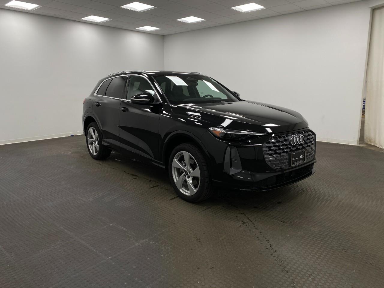 2025 Audi Q5 40 Premium Plus's photo