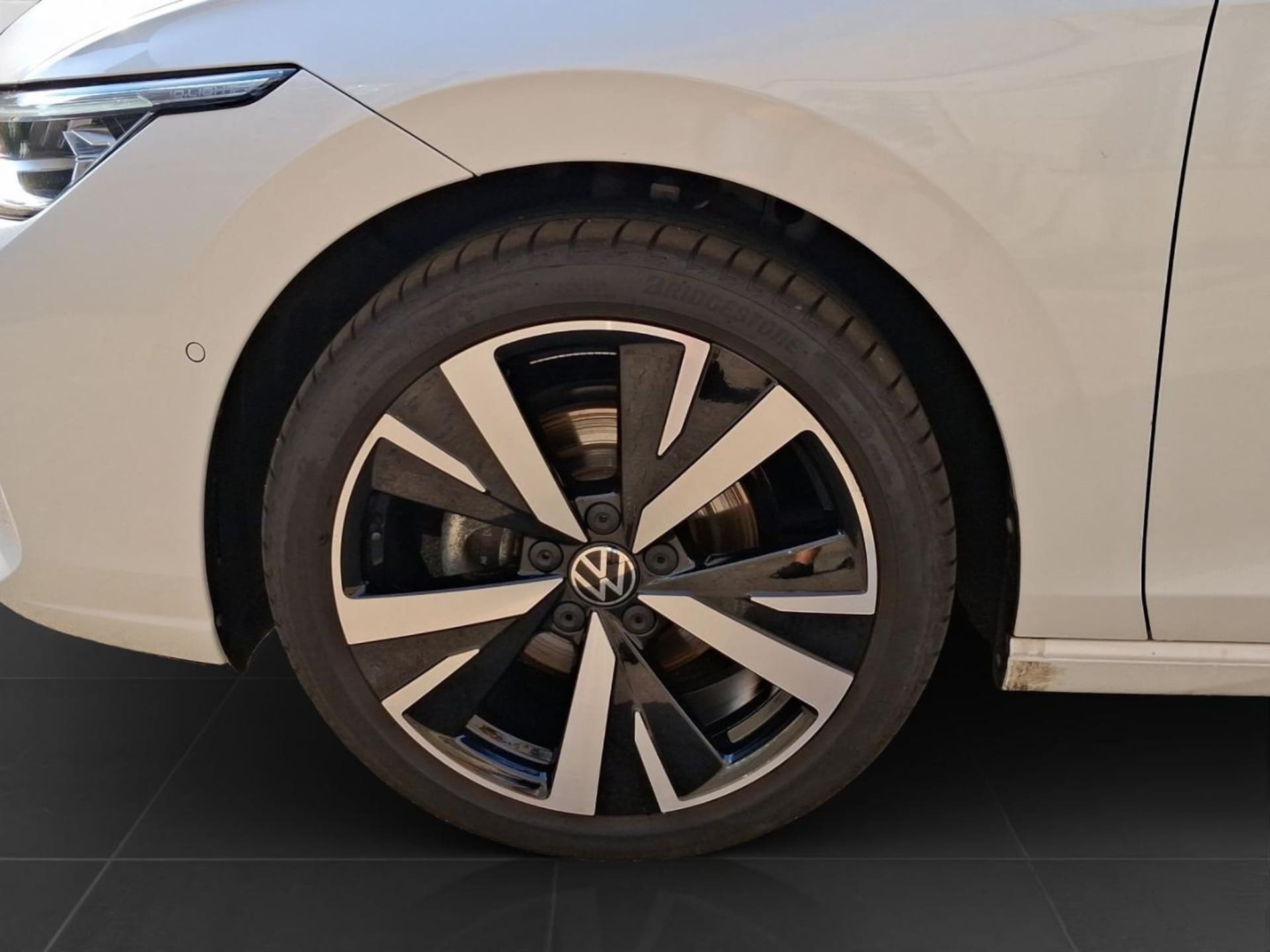 Volkswagen Golf Variant Style