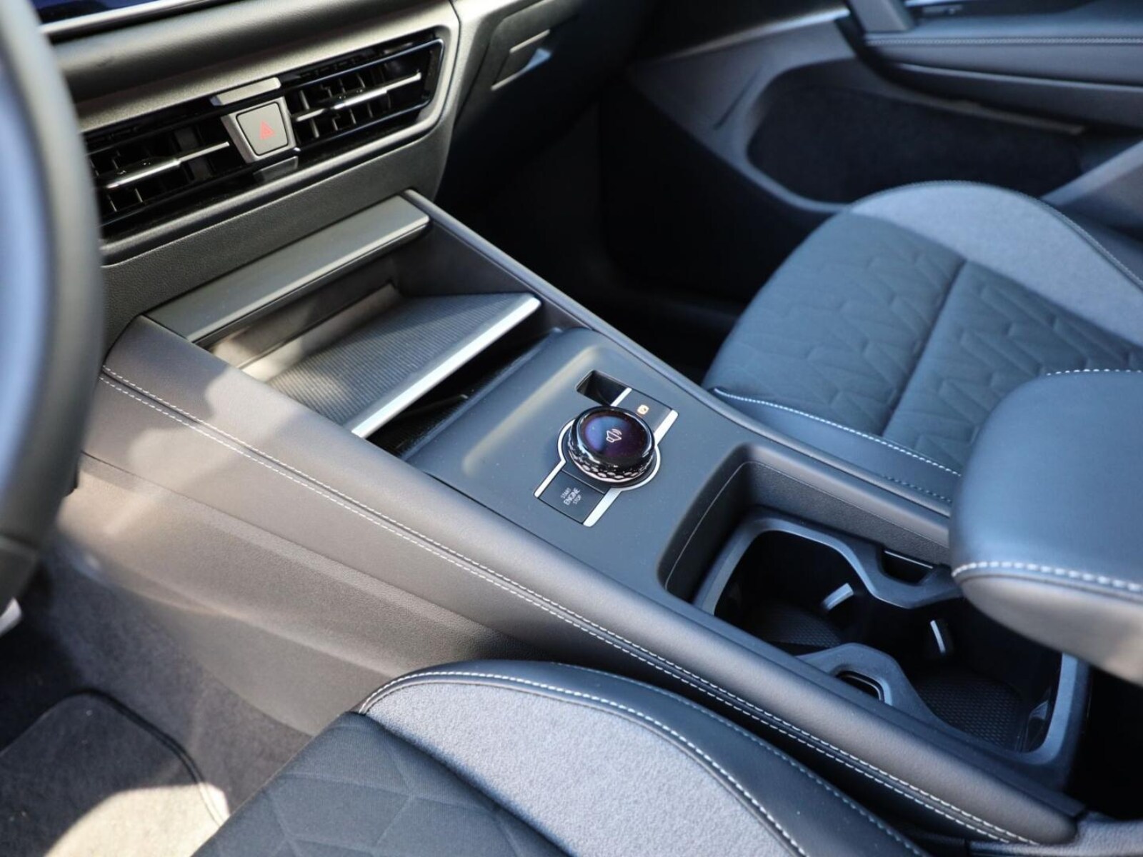 Volkswagen Tiguan – Bild 17