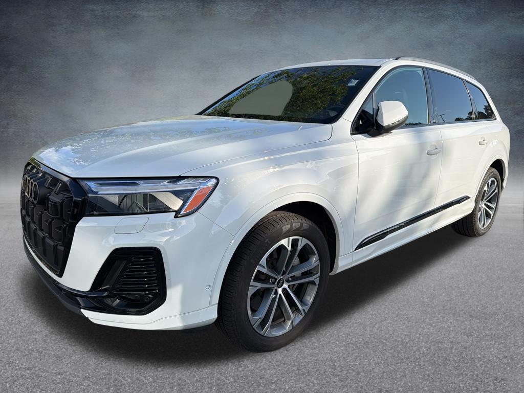 2025 Audi Q7 45 Premium quattro Tiptronic's photo