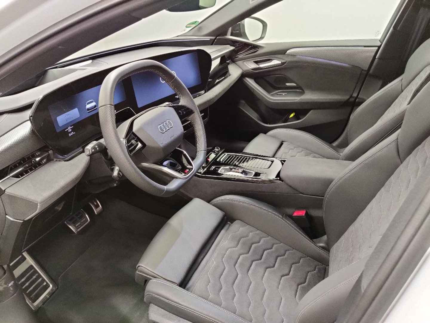 Bild über Audi A6 Avant e-tron S line business e-tron quattro 315 kW - für weitere Informationen kontaktieren Sie den Audi Partner