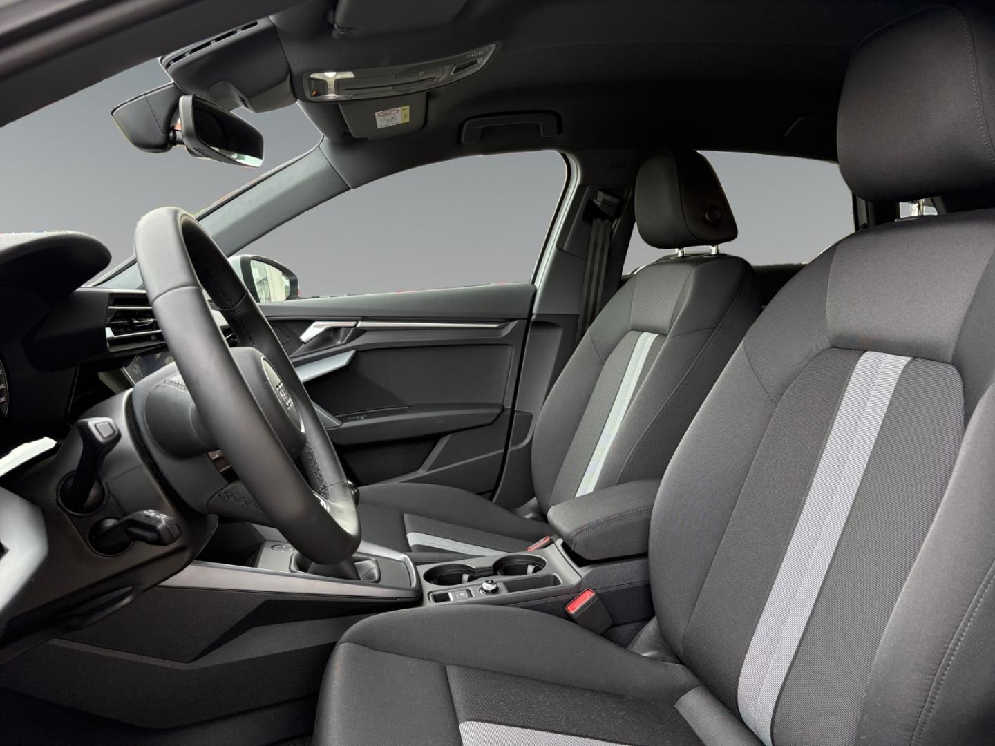 Bild über Audi A3 Sportback TDI Schaltgetriebe - für weitere Informationen kontaktieren Sie den Audi Partner