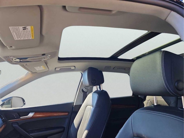 2023 Audi Q5 Premium - Photo 17