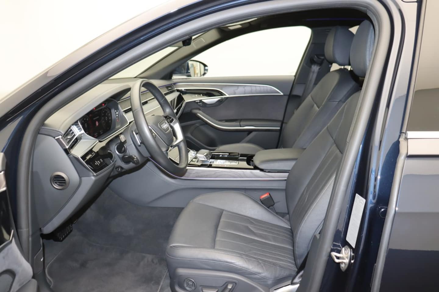 Bild über Audi A8 55 TFSI quattro tiptronic - für weitere Informationen kontaktieren Sie den Audi Partner